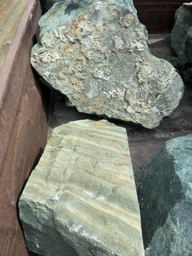 Ландшафтные глыбы зелёные 200-500 килограмм купить в Пскове