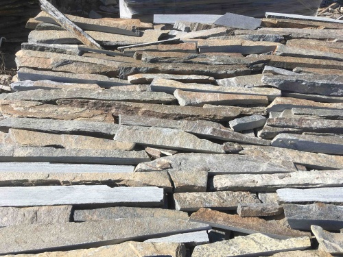 Горбушка златолит мультиколор для облицовки купить в Пскове