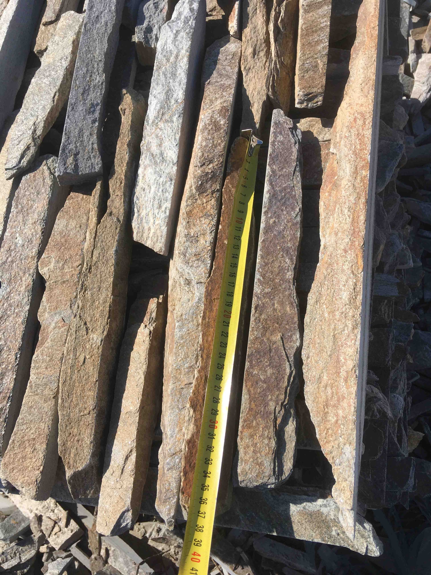 Горбушка златолит мультиколор для облицовки купить в Пскове