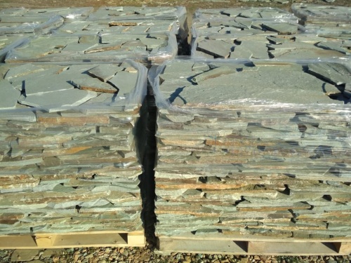 Плитняк златолит зелёный для цоколя, отмостки купить в Пскове