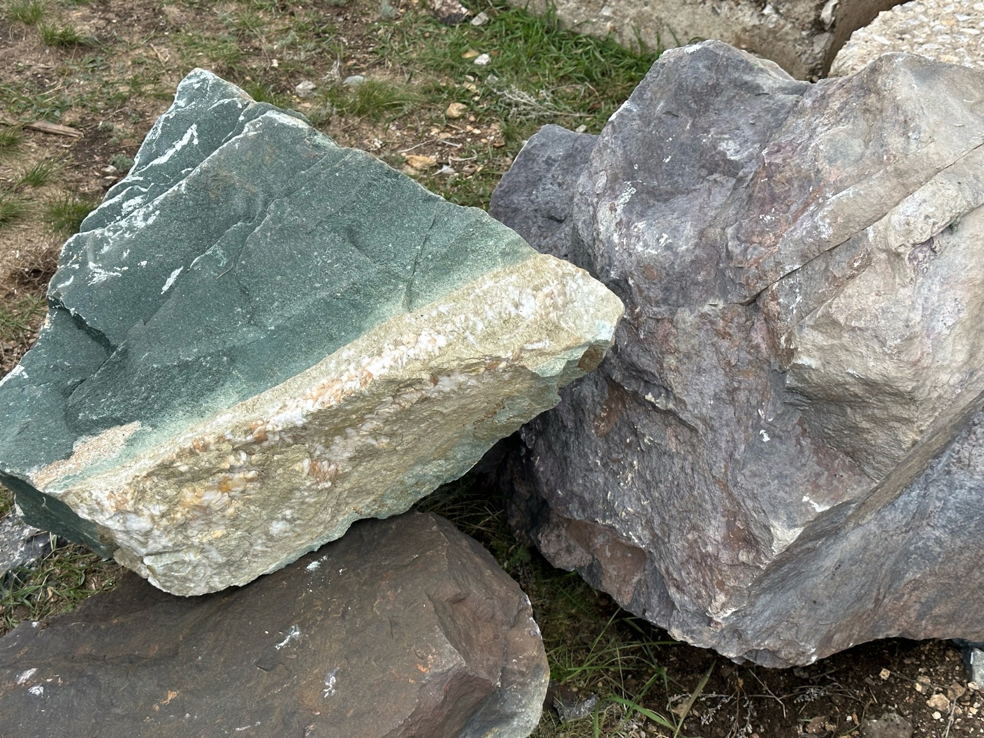 Камни для ландшафтного дизайна зелёные 10-60 килограмм купить в Пскове