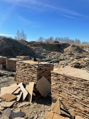 Плитняк златолит жёлтый золотистый для отмостки купить в Пскове