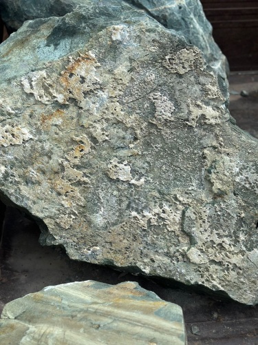 Ландшафтные глыбы зелёные 200-500 килограмм купить в Пскове