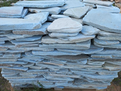 Плитняк златолит зелёный галтованный для цоколя купить в Пскове